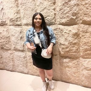 Meet your Posher, Jasmine